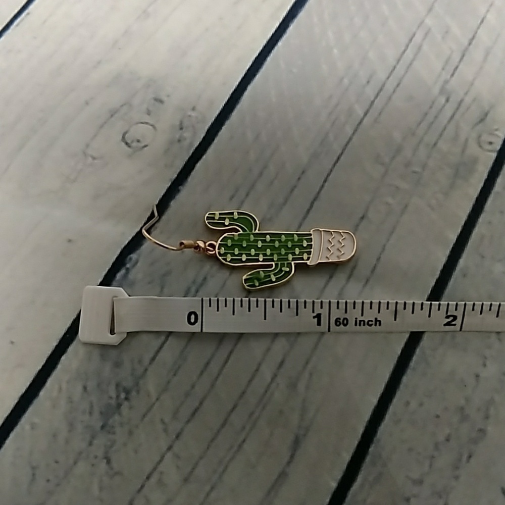 Cactus Earrings - Picture 4 of 4